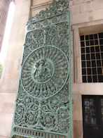 Hyde Park Corner and Wellington Arch area